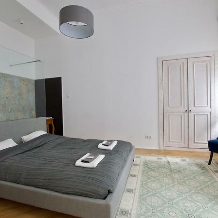 Luxury Apartment by Hi5 - Október 6 Street Budapest Exterior foto