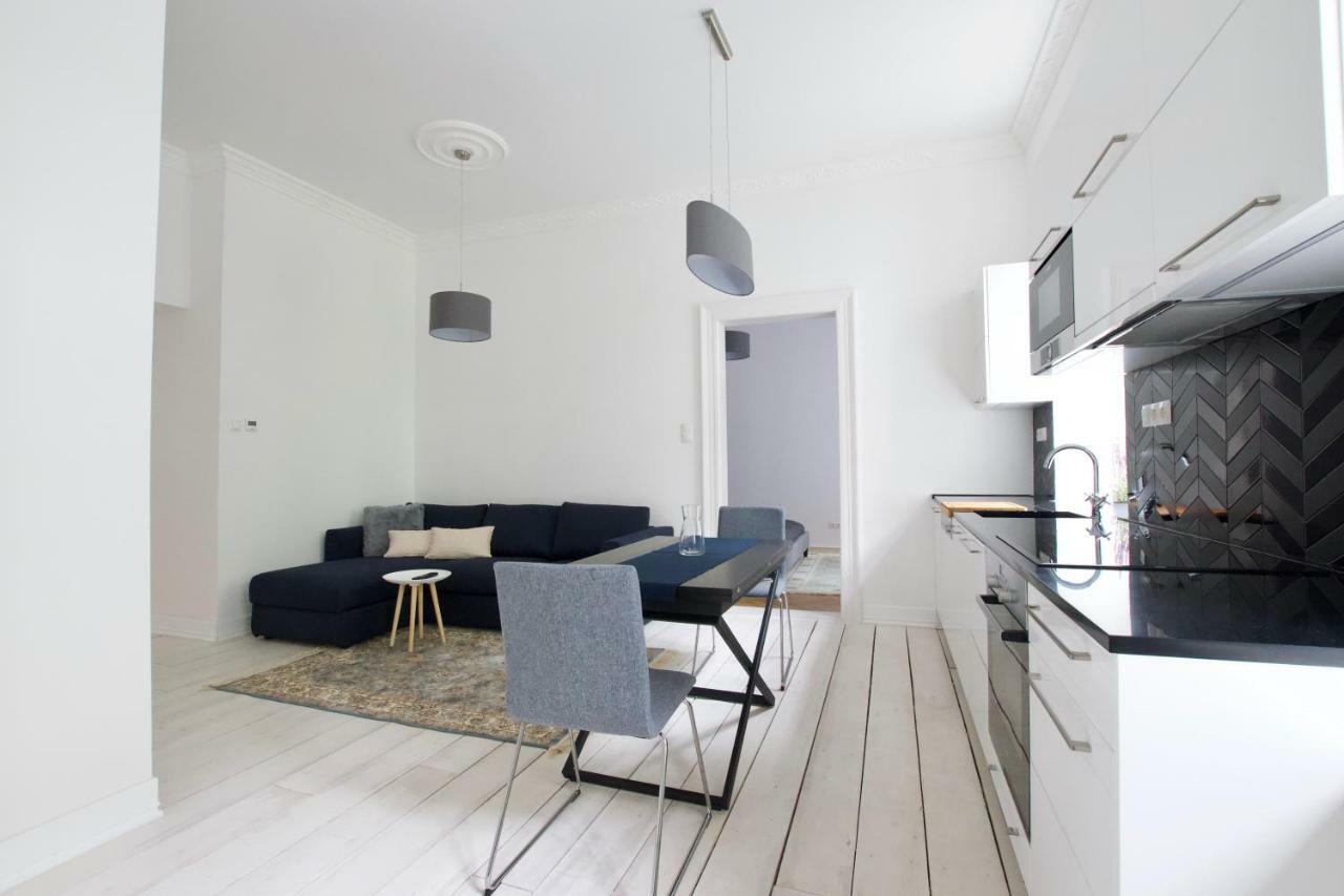 Luxury Apartment by Hi5 - Október 6 Street Budapest Exterior foto